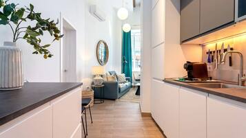 Leilighet (1 Bedroom) | Eget kjøkken | Kjøleskap, mikrobølgeovn, ovn og kokeplater