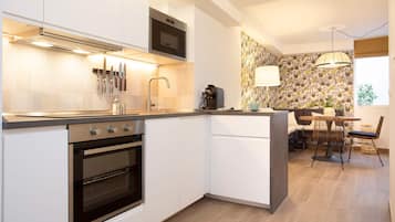 Apartment (1 Bedroom) | Private kitchen | Fridge, microwave, dishwasher, highchair