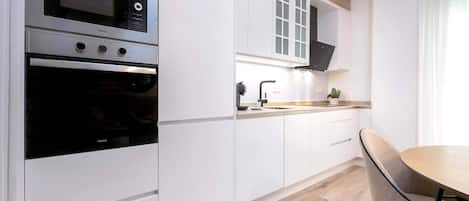 Apartment (4 Bedrooms) | Private kitchen