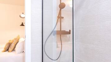 Apartamento (4 Bedrooms) | Banheiro | Chuveiro