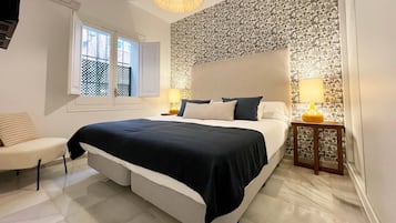 Appartement (1 Bedroom) | 1 chambre, fer et planche à repasser, Wi-Fi gratuit, draps fournis