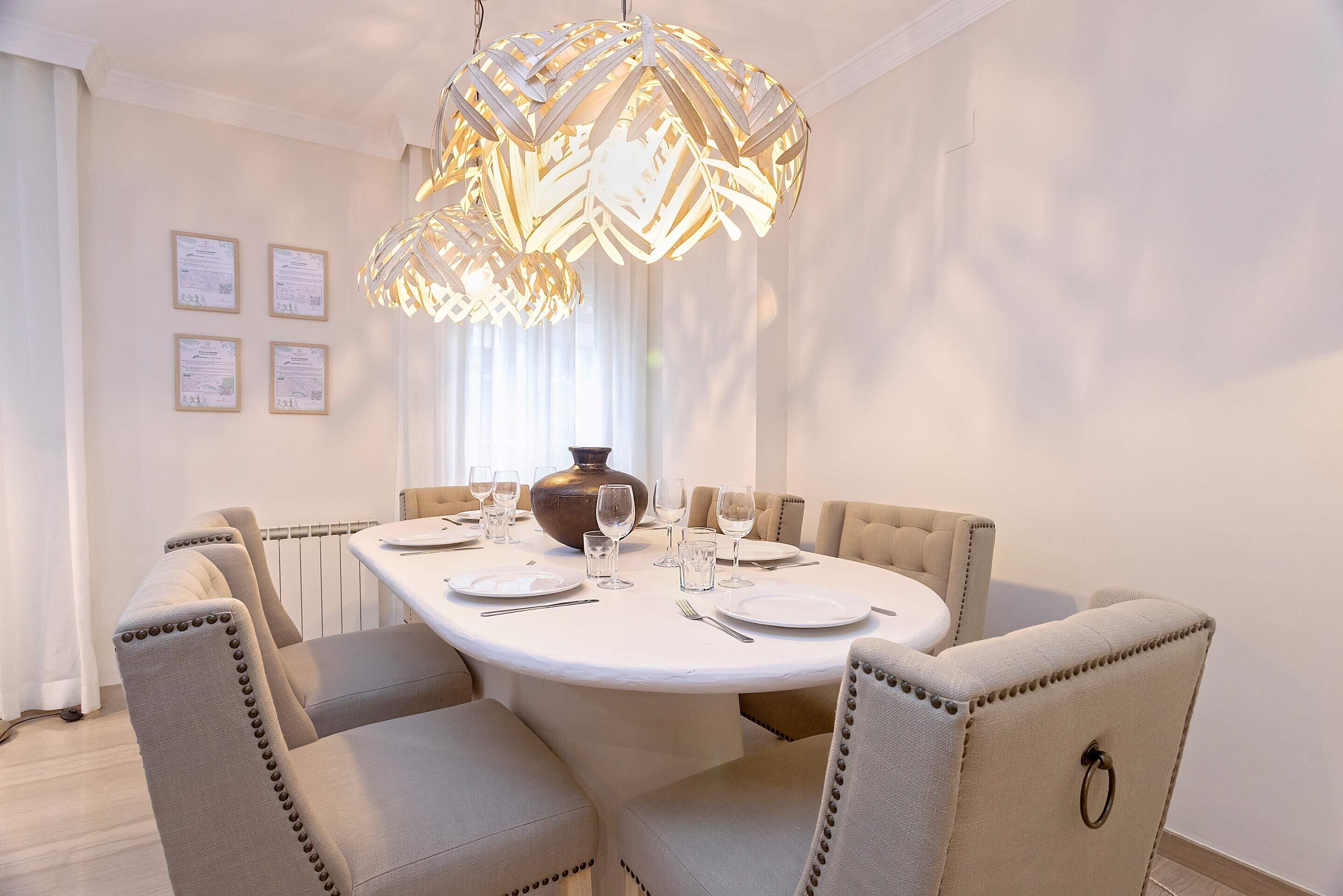 Huoneisto (3 Bedrooms) | Ruokailu omassa huoneessa