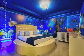 9 bedrooms, travel cot, WiFi