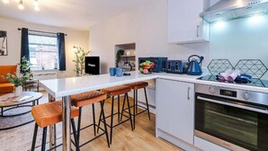 Apartament | Zona de menjador de l'habitació