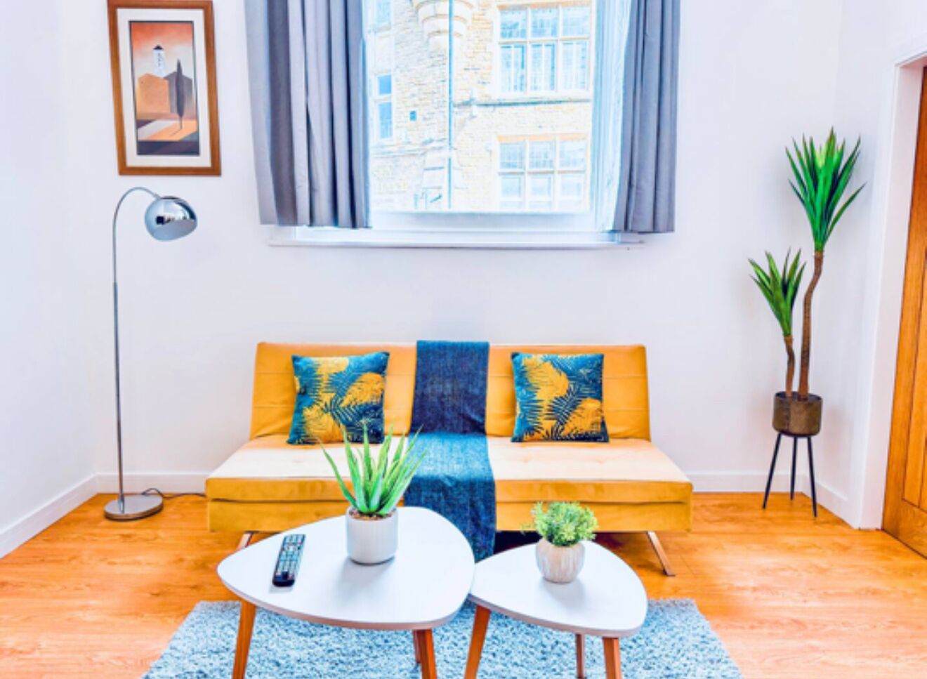 Télévision, cheminée