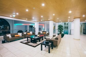 المنشأة من الداخل