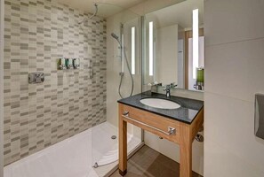 Hårtork och handdukar