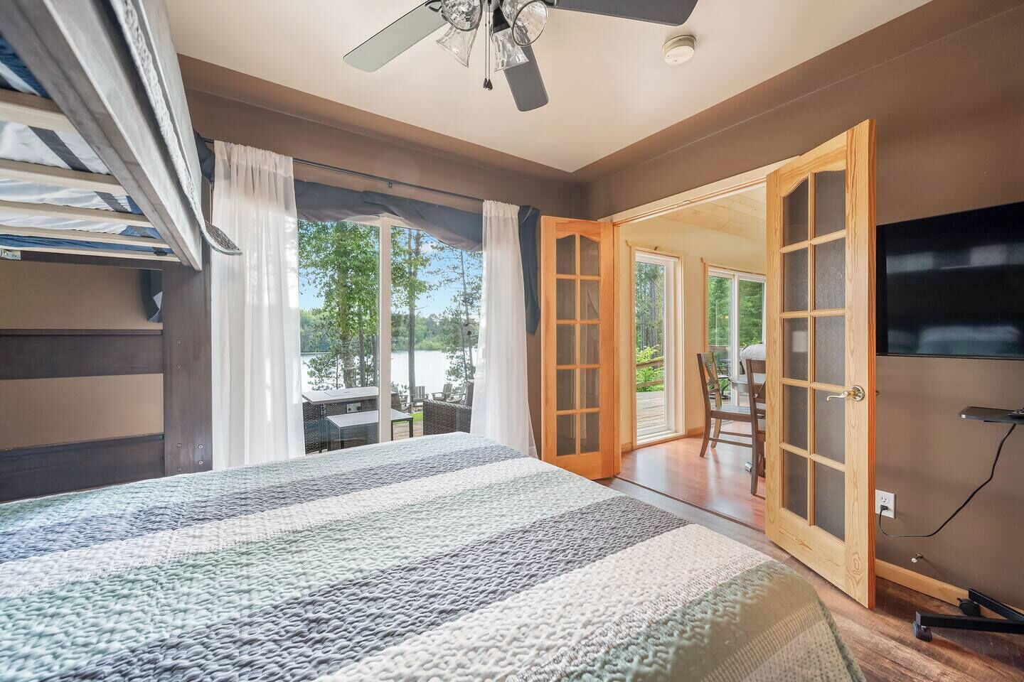 2 chambres, Wi-Fi gratuit, draps fournis