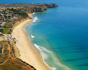 Ubicación cercana a la playa
