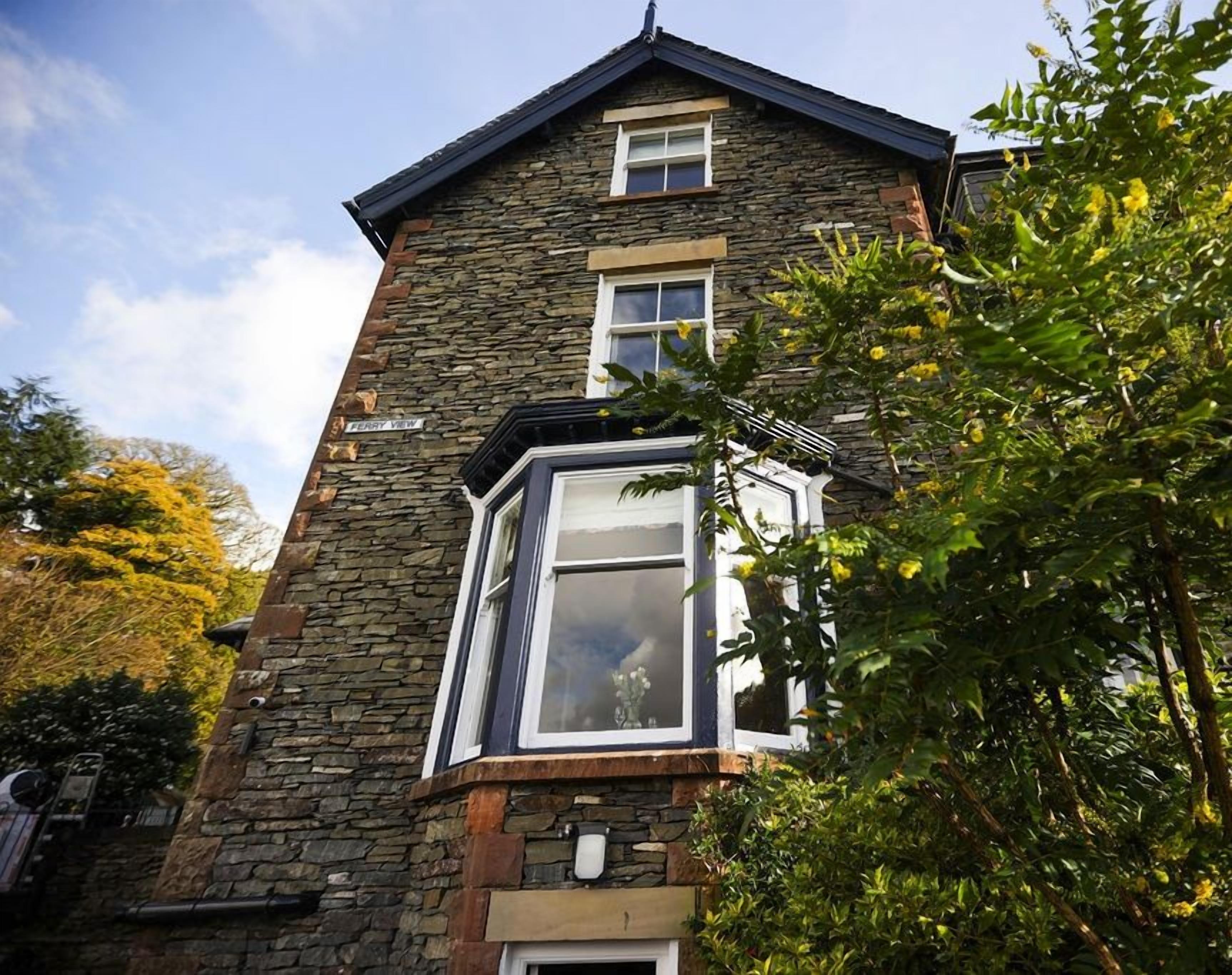 Discover Fair Rigg's understated elegance – a seamlessly blending traditional Lakeland stone building that harmoniously fits into its surroundings. A charming retreat where timeless tradition meets comfort.