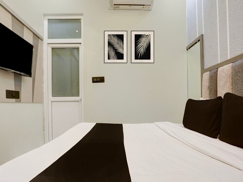 Super Hotel O Maharshi Valmiki International