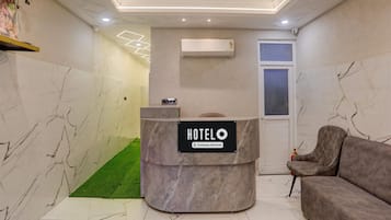 House | Reception
