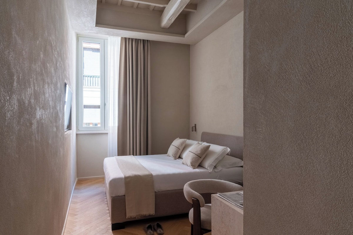 Superior Double Room | Peti besi dalam bilik, seterika/papan seterika, Wi-fi percuma