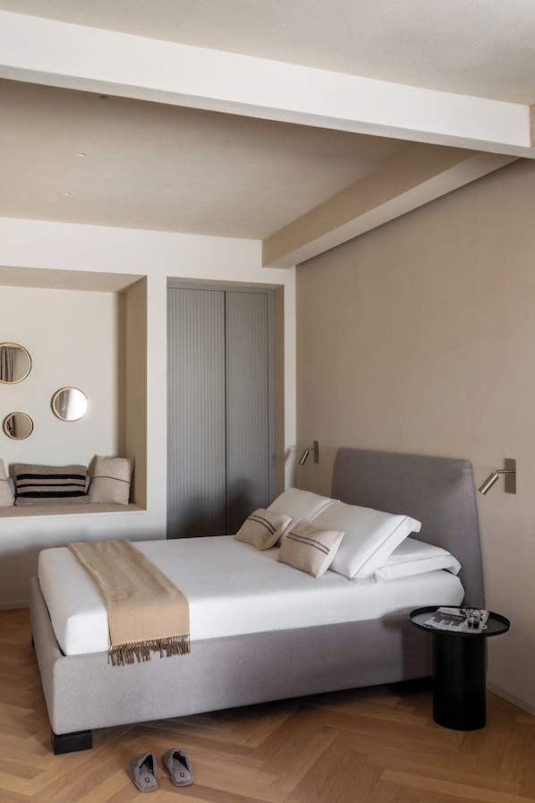 Classic Suite | In-room safe, iron/ironing board, free WiFi - Efes Hôtellerie (Rome)