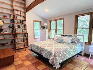 3 chambres, fer et planche à repasser, Wi-Fi gratuit, draps fournis