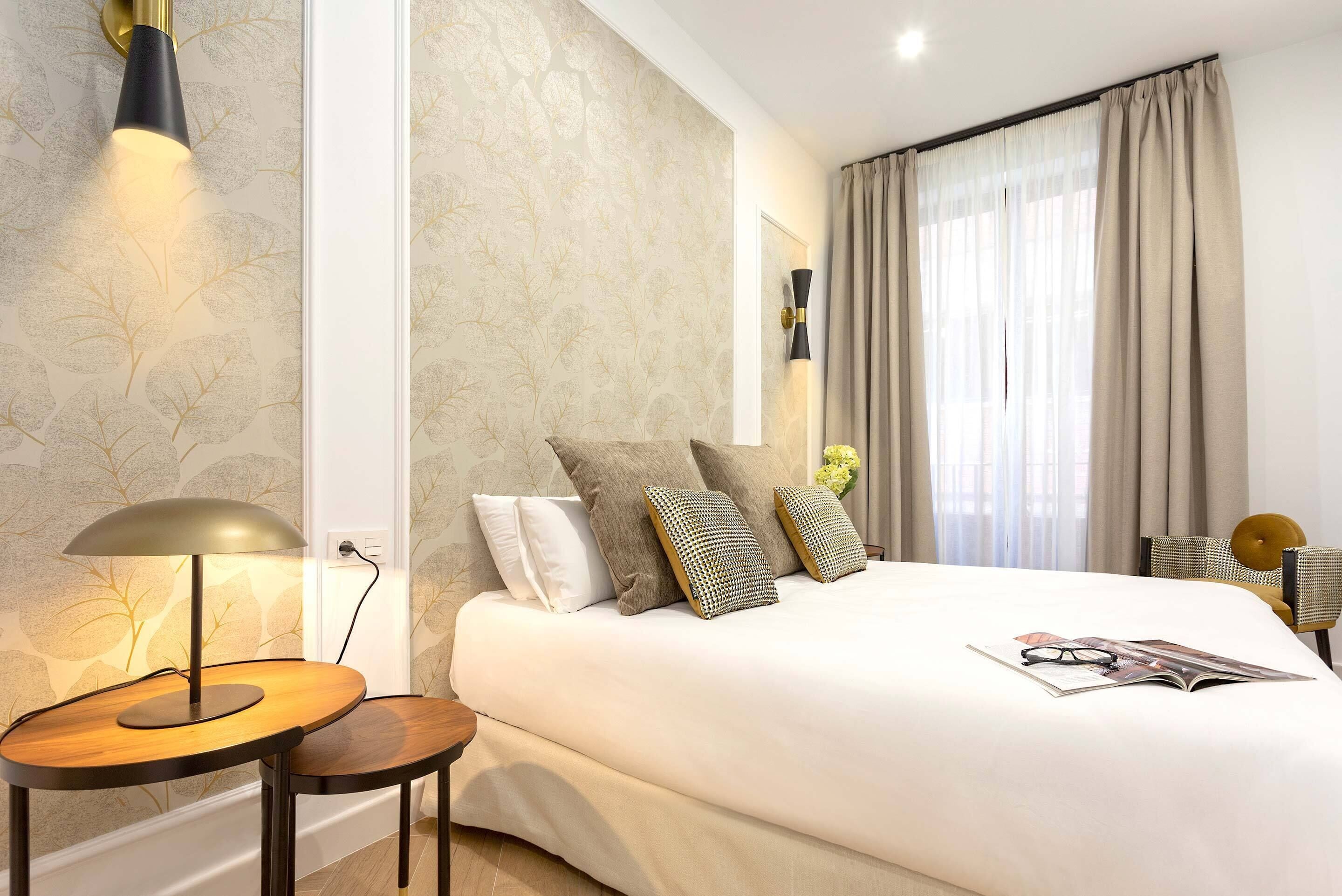 Apartment (4 Bedrooms) | 4 bedrooms, iron/ironing board, bed sheets