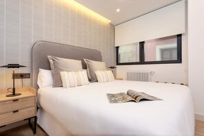 Leilighet (3 Bedrooms) | 3 soverom, strykejern/-brett, wi-fi (inkludert) og sengetøy