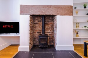 House, Patio | Living area