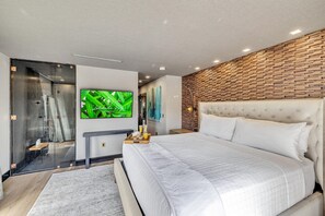 3 bedrooms, iron/ironing board, free WiFi, bed sheets - Waterfront / Heated Pool / Martini Key / Residence (Fort Lauderdale)