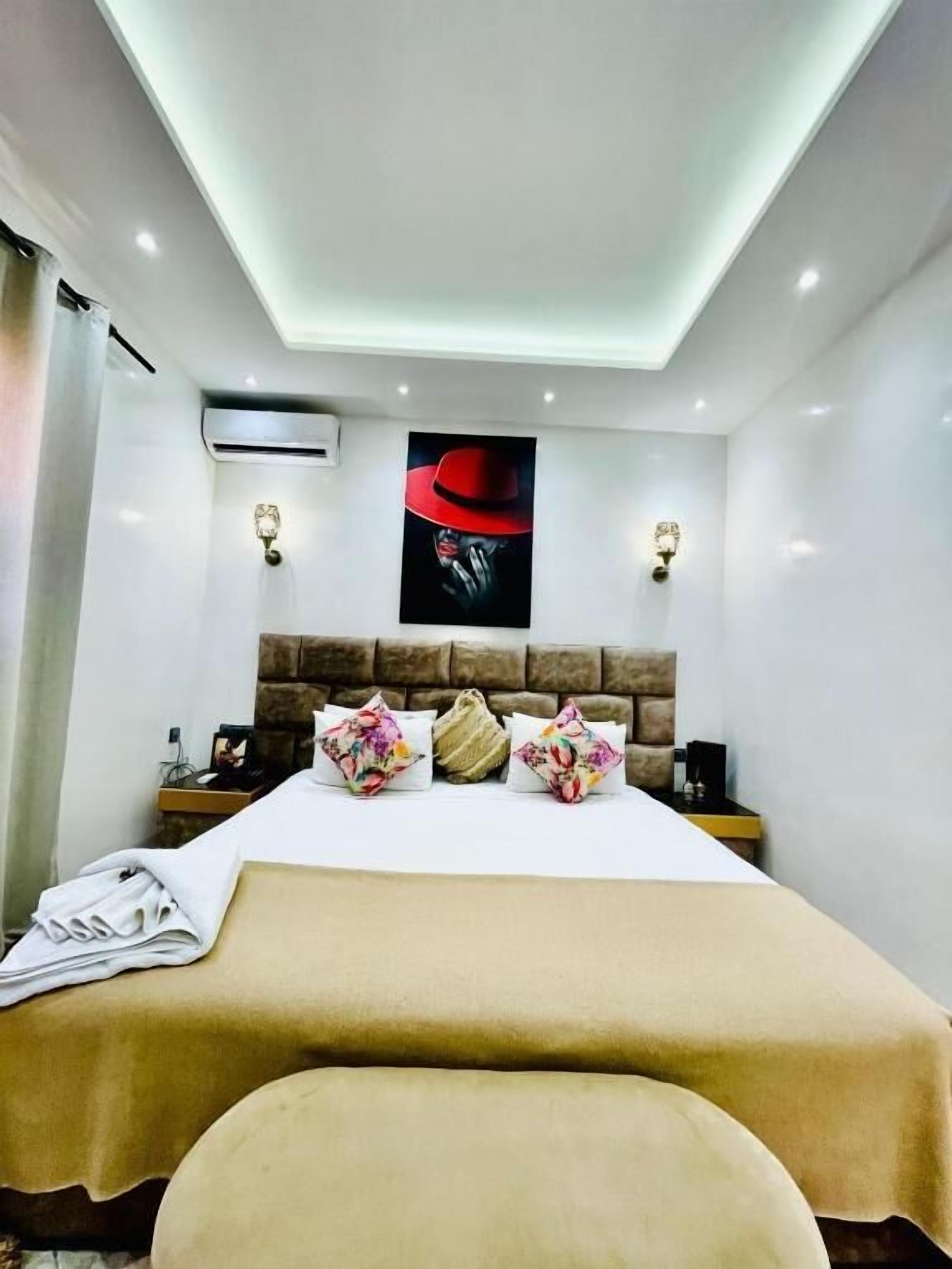 Phòng Suite Superior, sân hiên, quang cảnh thành phố | Bàn ủi/dụng cụ ủi quần áo, truy cập Internet không dây miễn phí 