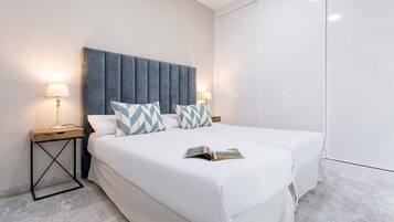 Apartment (3 Bedrooms) | 3 bedrooms, iron/ironing board, free WiFi, bed sheets