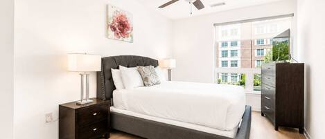 2 bedrooms, desk, iron/ironing board, WiFi