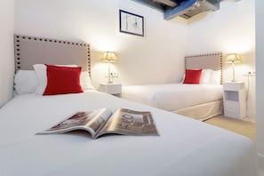 Appartement (2 Bedrooms) | 2 chambres, fer et planche à repasser, Wi-Fi gratuit, draps fournis
