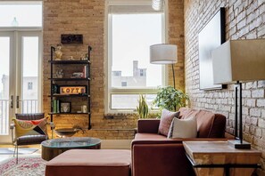 TV, offices