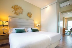 Apartment (1 Bedroom) - Marvelous Penthouse With 3 Terraces in Triana. Castilla III (Seville)