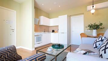 Leilighet (1 Bedroom) | Oppholdsområde | TV