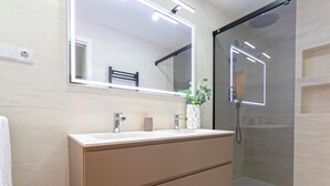 Leilighet (2 Bedrooms) | Bad