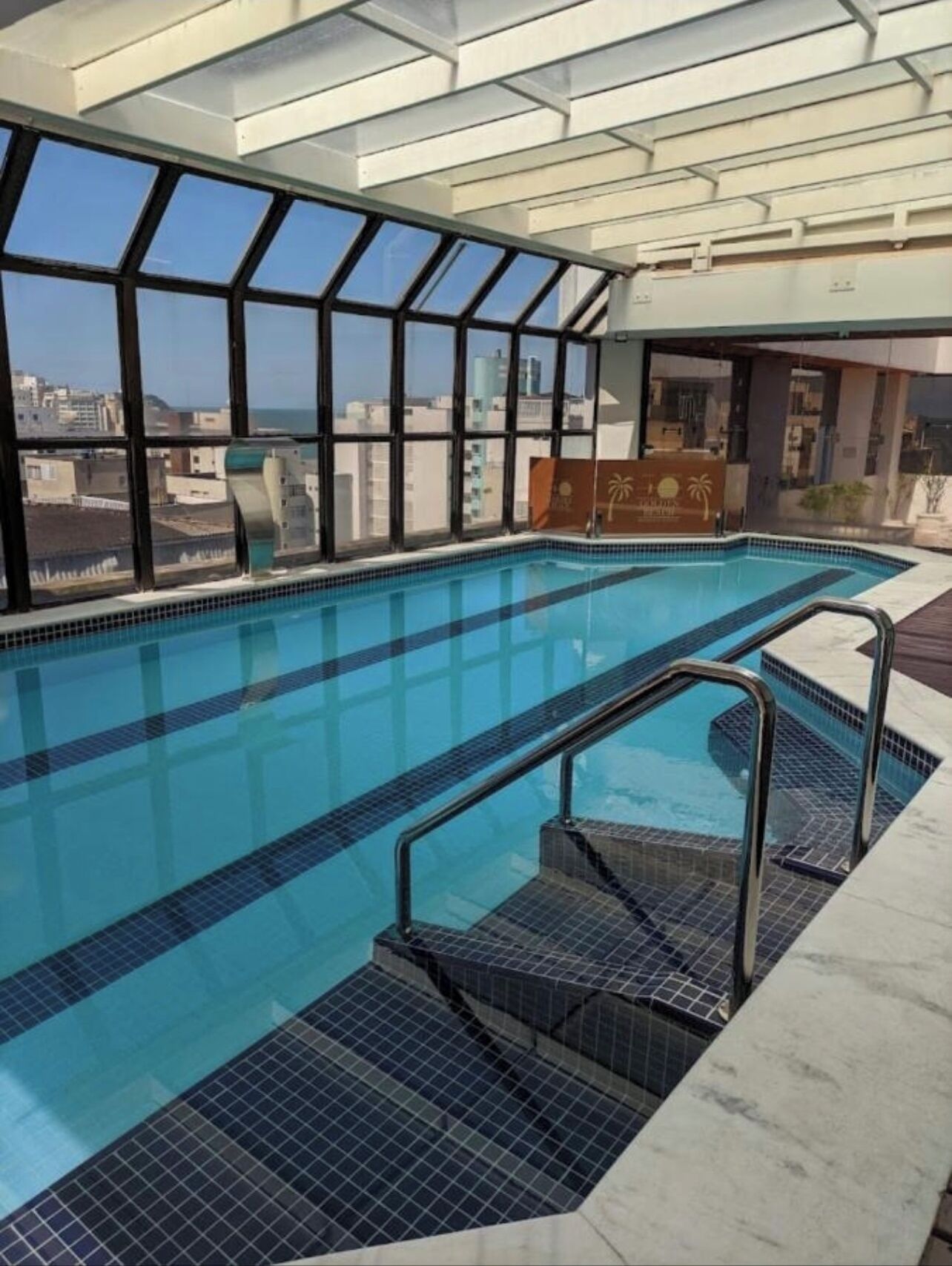 Piscine couverte, piscine chauffée