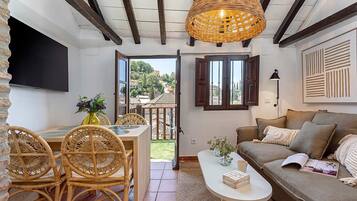 Apartment (2 Bedrooms) | Living area