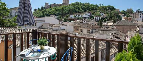 Apartment (2 Bedrooms) | Terrace/patio