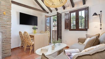 Appartement (2 Bedrooms) | Coin séjour