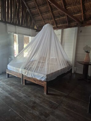Junior Cabin, Beach View