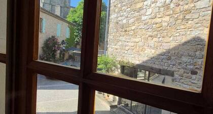 Spacioius holiday home with AC in centre town of medieval Puycelsi