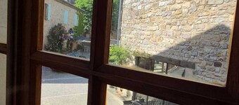 Spacioius holiday home with AC in centre town of medieval Puycelsi