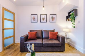 House, Patio | Living area