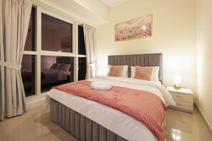 Apartment, River View | Laptop workspace, iron/ironing board, free WiFi