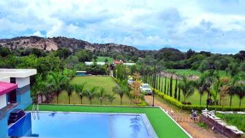 6 albercas al aire libre