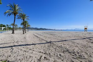 Vlak bij het strand