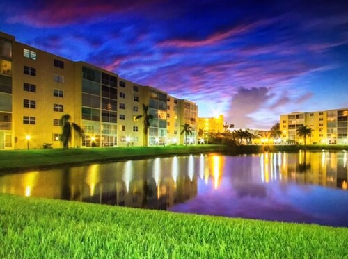 Exceptional 2-Bed, 2-Bath condo in Dania Beach/Hollywood Florida.Seasonal rental