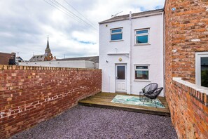 House, Patio | Terrace/patio