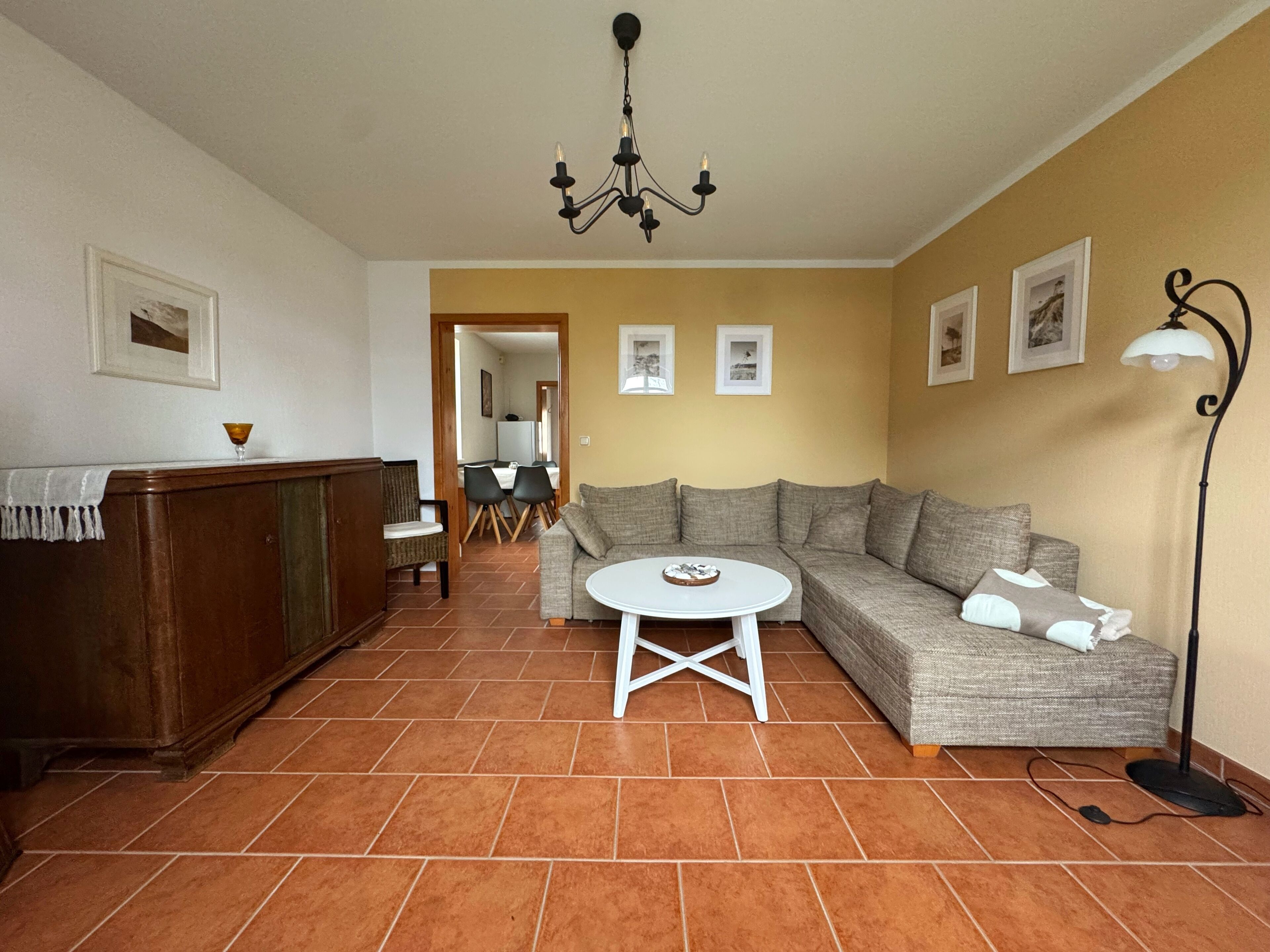 Smart TV, DVD player, ping pong, books