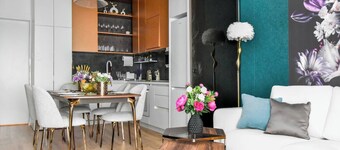 2BR, 4 Baths, Terrace – Steps from Sofia Landmarks