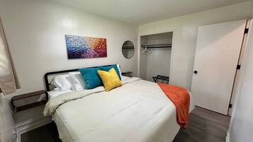 2 bedrooms, WiFi, bed sheets