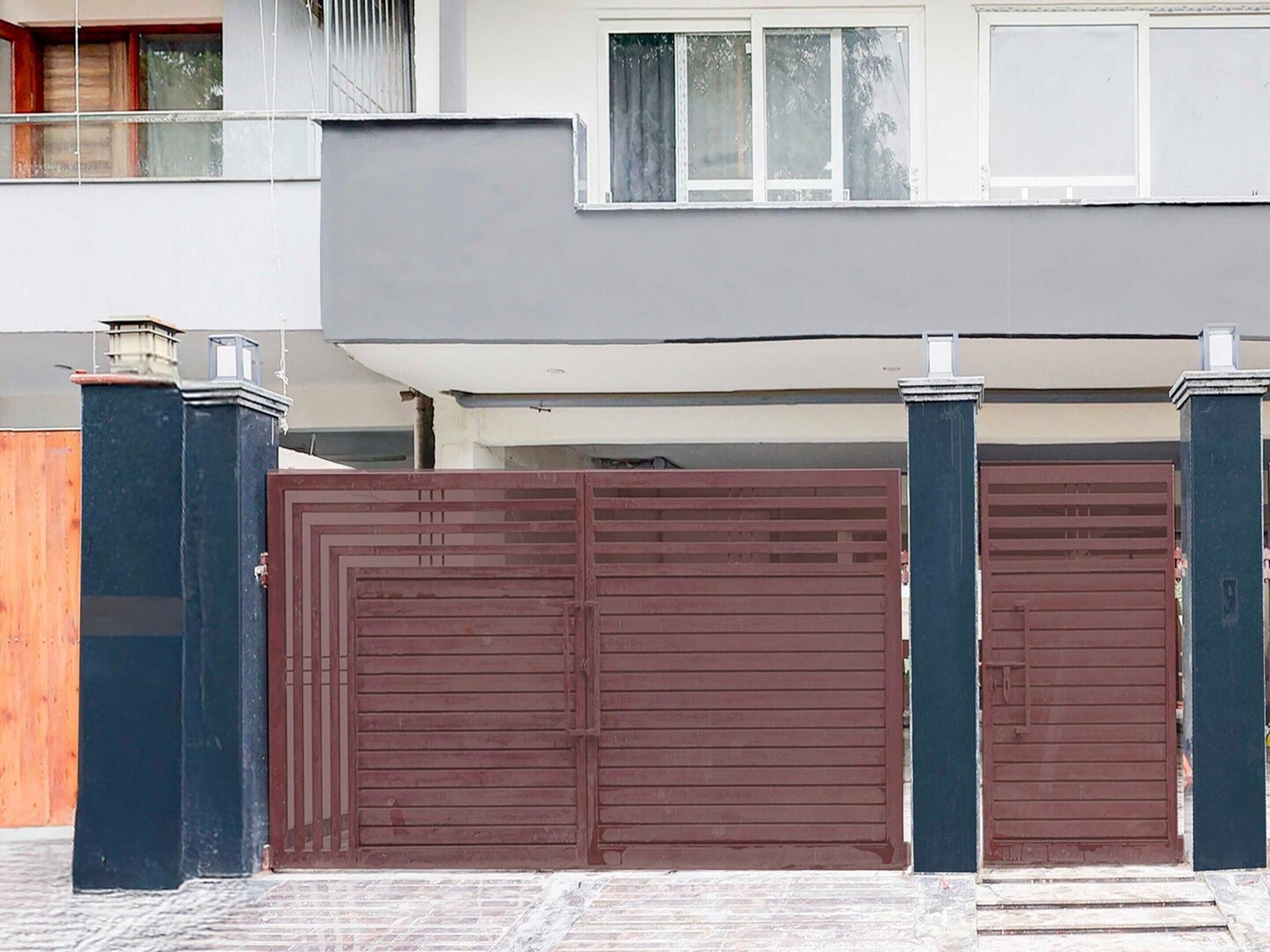 ハウス | フロント