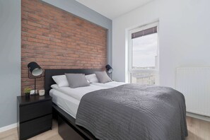 1 bedroom, iron/ironing board, travel crib, WiFi - Kilińskiego 121B | Łódź |  Spacious Apartment | Parking (Łódź)