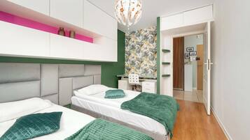 2 bedrooms, desk, iron/ironing board, travel cot